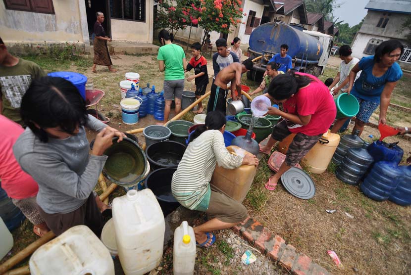 dalam Mengatasi Masalah Kekurangan Air di Seluruh Dunia